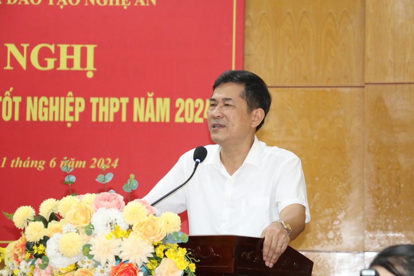 Ông Thái Văn Thành - Giám đốc Sở GD&ĐT Nghệ An - Phó Trưởng ban chỉ đạo thi cấp tỉnh phát biểu tại hội nghị. Ảnh: Hồ Lài