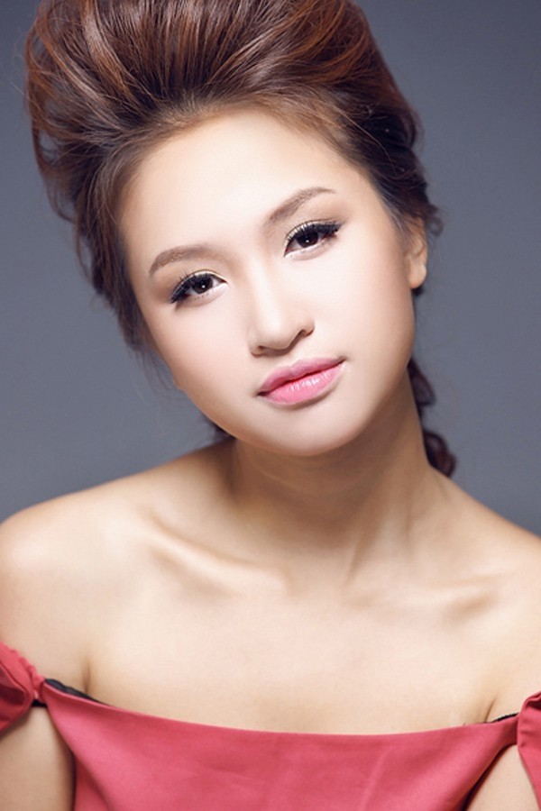 Hotgirl Việt làm mẹ vẫn vô cùng xinh đẹp và quyến rũ