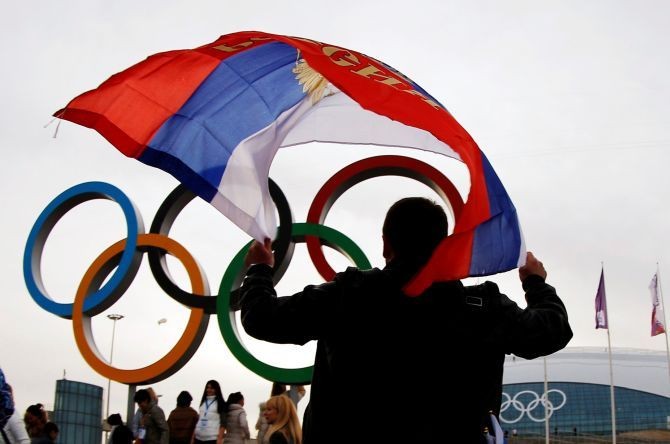 Tổng thống Nga Vladimir Putin cho rằng, vận động viên Nga được tham dự Olympic miễn là họ không bị ép buộc phải từ bỏ bất cứ điều gì.