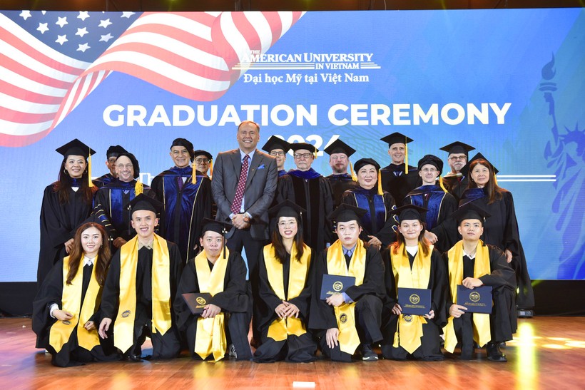 Hệ thống Trường Quốc tế Hoa Kỳ APU và Đại học Mỹ tại Việt Nam - AUV long trọng tổ chức Lễ Tốt Nghiệp niên khóa 2023-2024