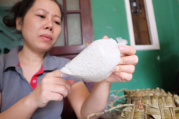 Bánh tét chữ độc đáo nhất Sài Gòn hút khách vào dịp Tết 