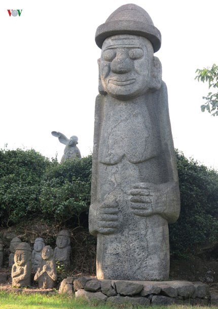 Truyền thuyết về tượng đá kỳ bí Dol hareubang ở đảo Jeju