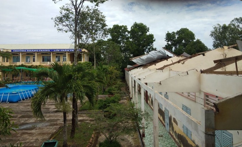 Trường THPT Huỳnh Phi Hùng thiệt hại nặng do lốc xoáy