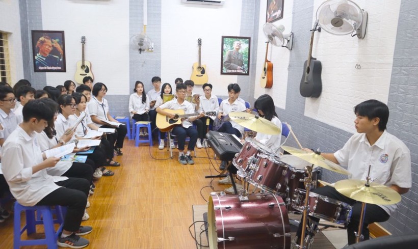 Trường THPT Lê Hồng Phong (TP Hải Phòng) đi đầu đưa âm nhạc vào giảng dạy.