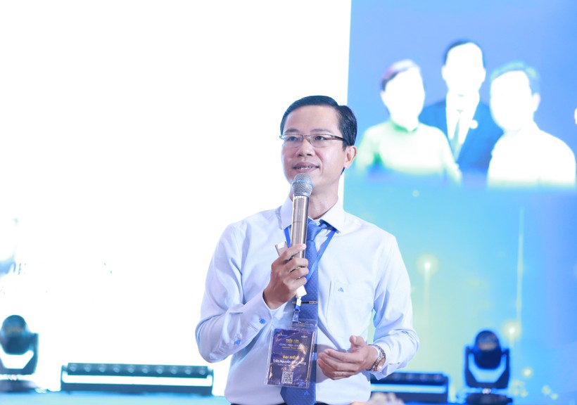 Thầy Trần Nguyễn Khái Hưng – Hiệu trưởng Trường THPT Võ Thành Trinh, An Giang. Ảnh: TG