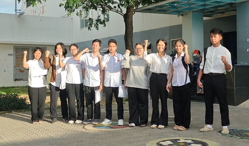 9 học sinh mồ côi do dịch Covid-19 đang ở nội trú tại Trường Hy Vọng (TP Đà Nẵng) tự tin bước vào Kỳ thi tốt nghiệp THPT 2024.