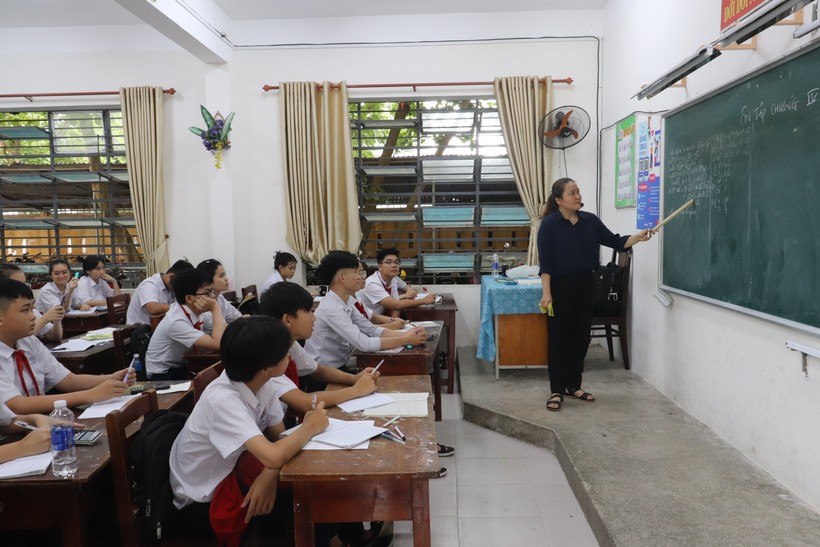 Một tiết ôn tập môn Toán lớp 9, trường THCS Ngô Thì Nhậm (quận Liên Chiểu, TP Đà Nẵng).