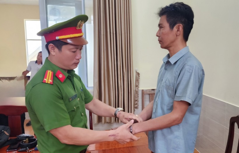 Trần Quốc Anh bị bắt tạm giam 4 tháng để điều tra về tội “Lợi dụng chức vụ, quyền hạn trong khi thi hành công vụ”.
