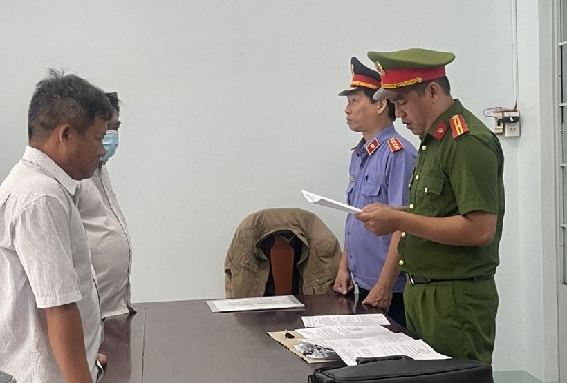 Cơ quan CSĐT Công an Kiên Giang bắt thêm 1 Giám đốc liên quan sai phạm ở Vườn quốc gia U Minh Thượng. (Ảnh: Văn Vũ).
