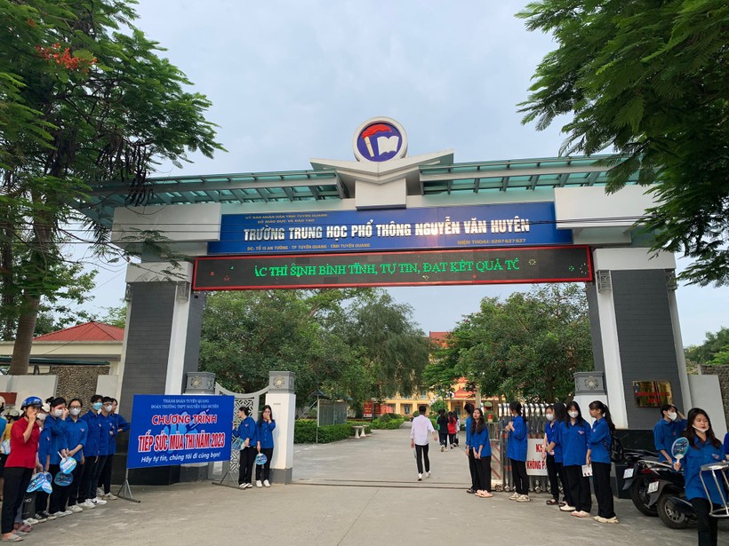 Điểm thi trường THPT Nguyễn Văn Huyên (TP Tuyên Quang).