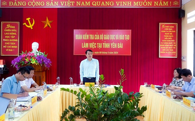 Đoàn kiểm tra Bộ GD&ĐT làm việc tại huyện Văn Yên.