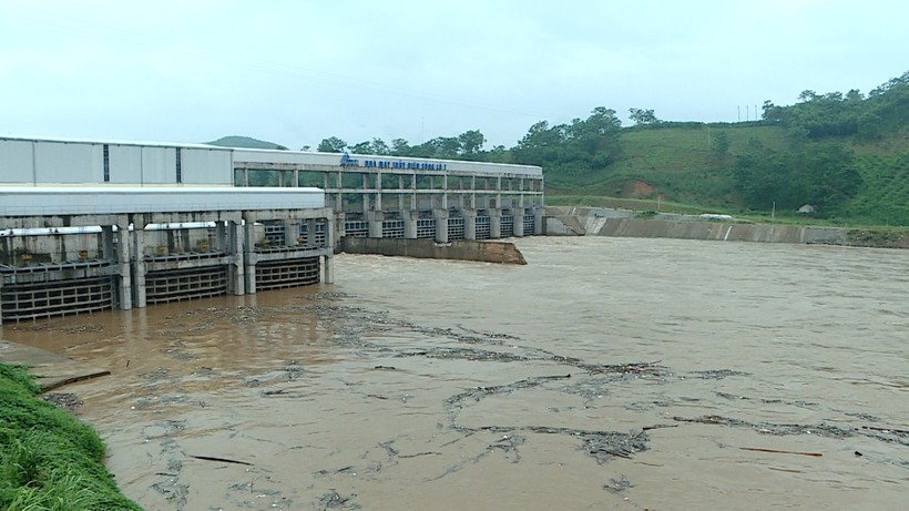 Nhà máy thủy điện sông Lô 7 bắt đầu xả lũ từ 9h ngày 10/6.
