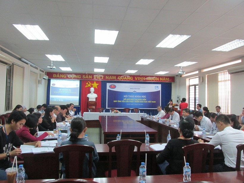 Đổi mới đào tạo giáo viên đáp ứng yêu cầu phát triển giáo dục Việt Nam