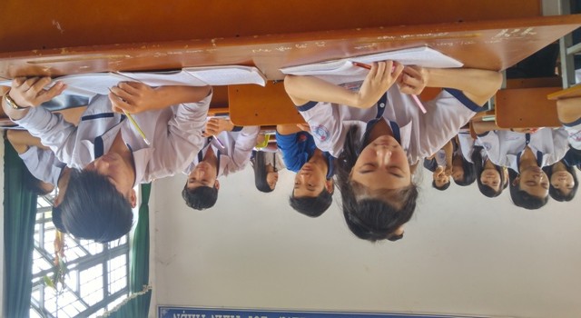 Học sinh Trường THPT Tôn Đức Thắng (Đức Cơ, Gia lai) ôn tập trước kỳ thi THPT quốc gia 2016