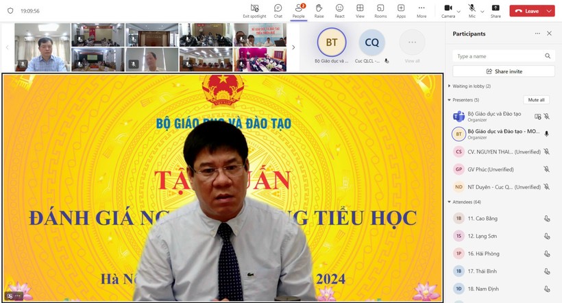 GS.TS Huỳnh Văn Chương, Cục trưởng Cục Quản lý chất lượng (Bộ GD&ĐT) phát biểu tại tập huấn theo hình thức trực tuyến.