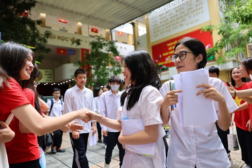 Gần 106.000 thí sinh Hà Nội đã hoàn thành kỳ thi vào lớp 10 năm 2024. Ảnh: Vân Anh.