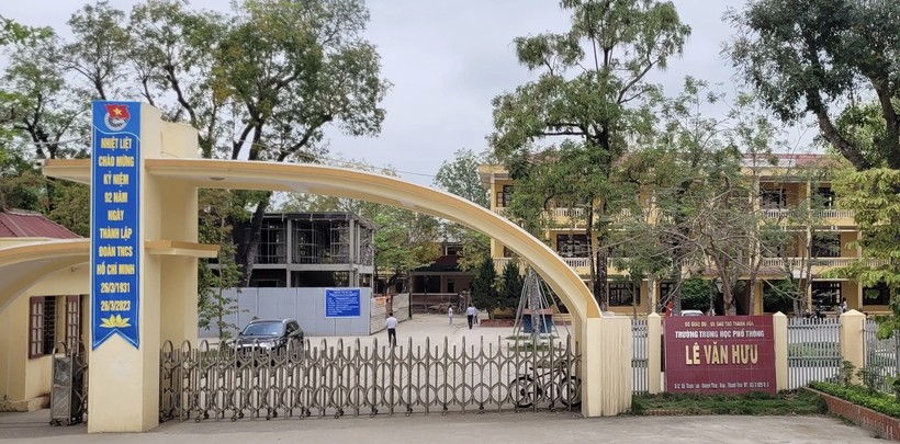 Trường THPT Lê Văn Hưu (Thanh Hóa): 60 năm một mái trường