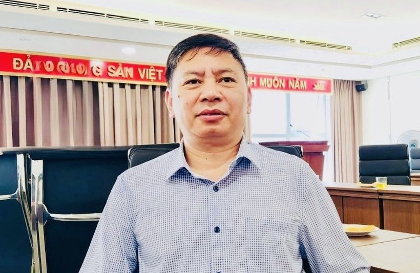 Ông Nguyễn Công Anh, Phó Giám đốc Sở Tư pháp TP Hà Nội trao đổi với phóng viên. (Ảnh: Nhật Nam)