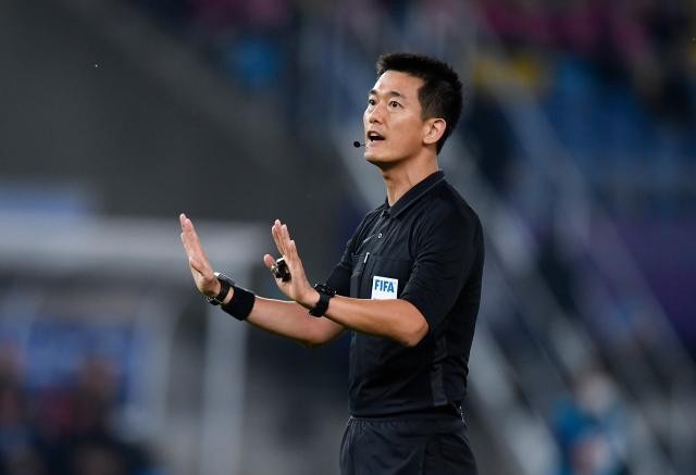 Trọng tài Ko Hyung-jin bắt trận Nam Định - Sài Gòn ở vòng 25 V.League.