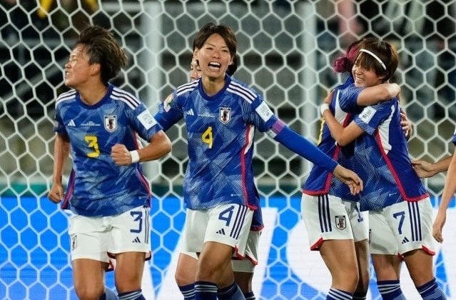 Đội tuyển nữ Nhật Bản vươn lên dẫn đầu bảng C sau chiến thắng trước Tây Ban Nha.
