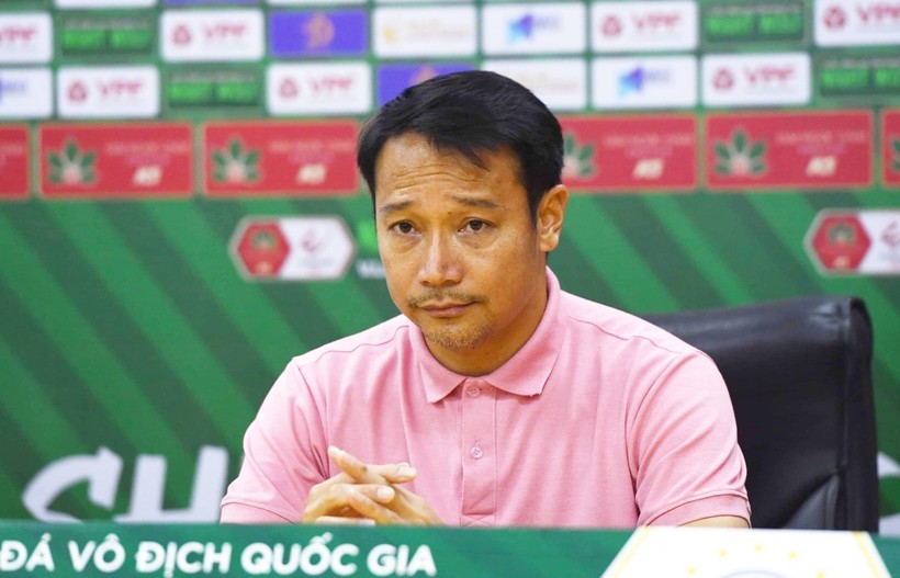 HLV Nam Định thất vọng với trận thua sốc Hải Phòng.