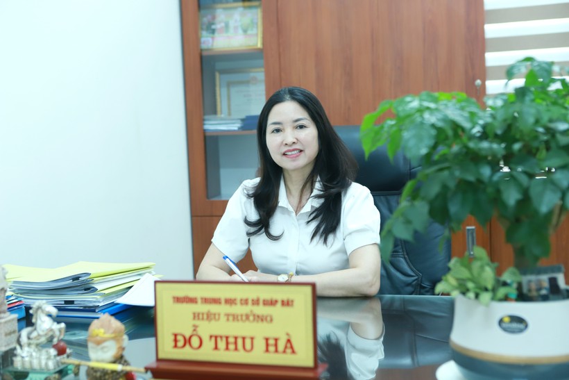 Cô Đỗ Thu Hà - Hiệu trưởng Trường THCS Giáp Bát.
