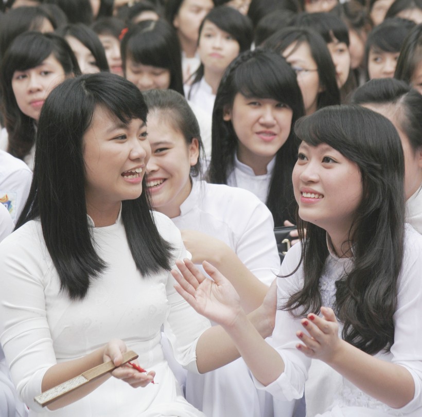 Giáo dục phẩm chất, đạo đức của người phụ nữ Việt Nam trong đội ngũ nữ nhà giáo, nữ HSSV luôn có vai trò quan trọng