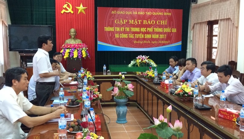 Toàn cảnh buổi gặp mặt báo chí của sở GD&ĐT tỉnh Quảng Bình