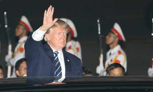 Tổng thống Mỹ Donald Trump đến Hà Nội
