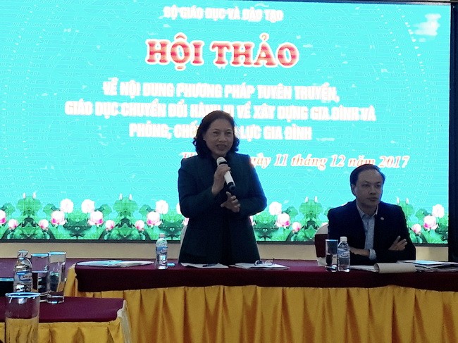  Phó Giám đốc Sở GD&ĐT tỉnh Hà Tĩnh Nguyễn Thị Hải Lý phát biểu tại Hội thảo