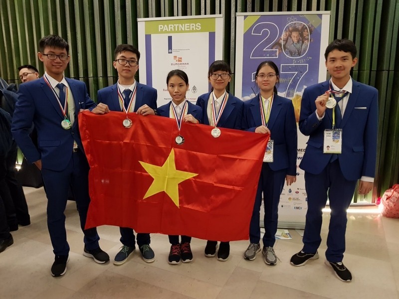 Cả 6 học sinh Việt Nam đoạt giải kỳ thi Olympic khoa học trẻ quốc tế lần thứ 14