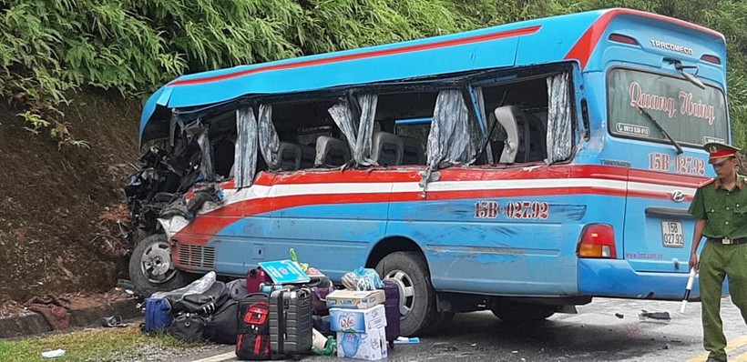 Xe khách chở đoàn thiện nguyện lên Hà Giang gặp nạn 