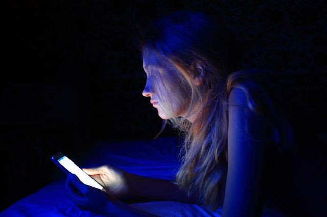 Nhiều nghiên cứu đã chỉ ra có mối liên hệ giữa thời lượng ngủ của thanh thiếu niên và thành tích học tập.