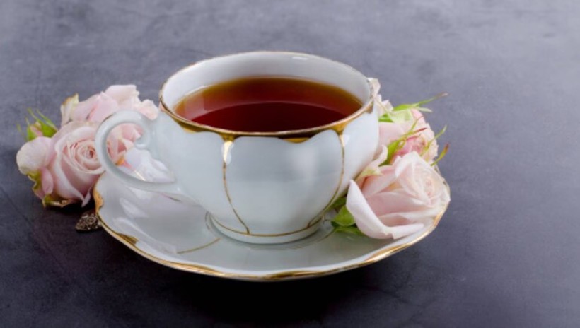 Một trong những lợi ích lớn nhất của trà hoa hồng là nó có khả năng dưỡng ẩm cực tốt. (Ảnh: ITN)